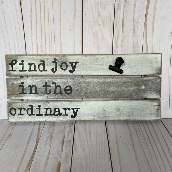 unknown Other - Wooden find joy sign with paper clip